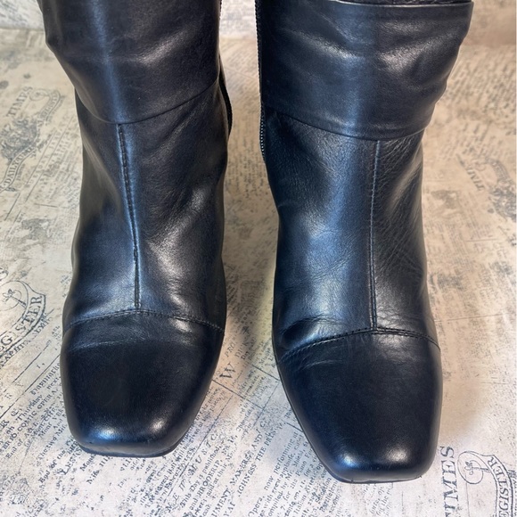 LOCALE soft black leather boots with a bow on the side - Picture 4 of 15